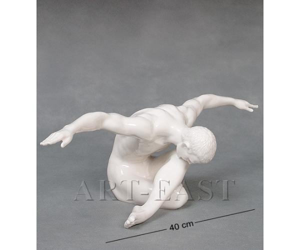 Статуэтка "Атлет" 40x16x13,5 см., фарфор Глазурь, Гонконг