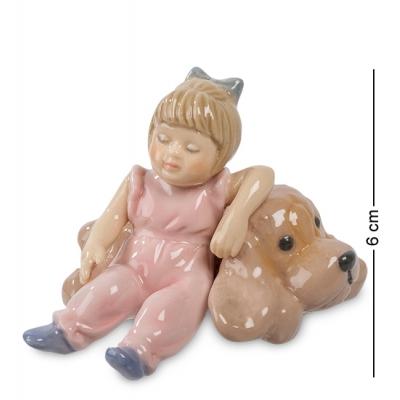 Фигурка "Девочка с плюшевым другом" 7,5x8x6 см., Pavone, Италия
