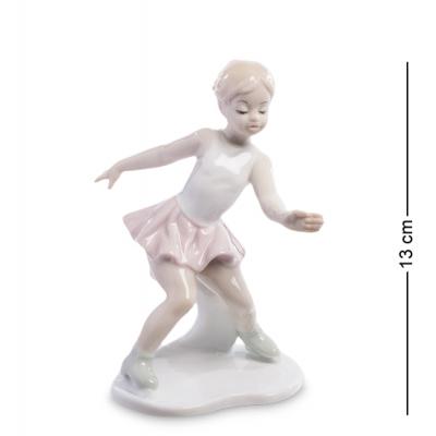 Статуэтка "Фигуристка" 10,5x8x13 см., фарфор Pavone, Италия