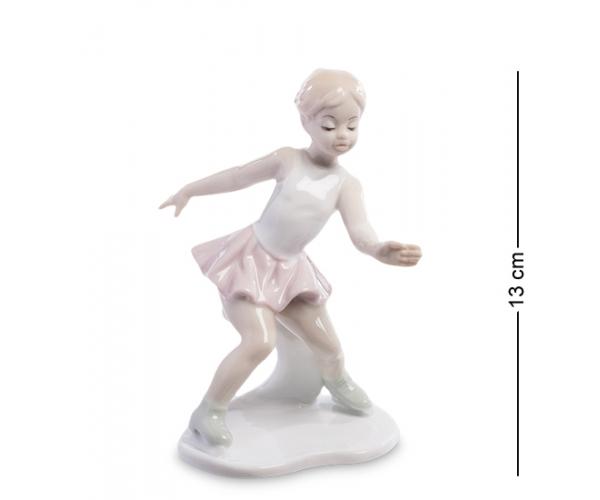 Статуэтка "Фигуристка" 10,5x8x13 см., фарфор Pavone, Италия