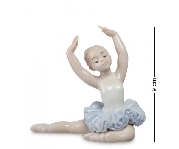 Фигурка "Юная балерина" 9x4,5x9 см., фарфор Pavone, Италия