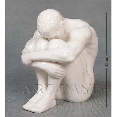 Статуэтка "Атлет" 10,5x14x15 см., фарфор Глазурь, Гонконг